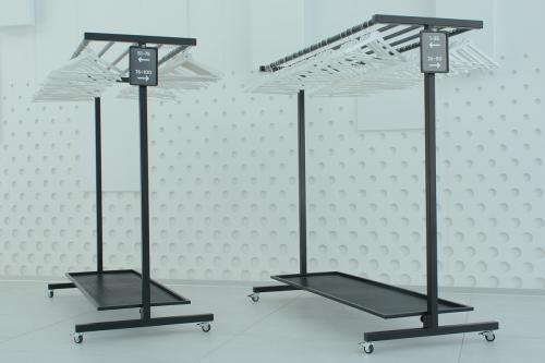 Vállfás ruhaállványok - Praktikus és professzionális ruhatári megoldás